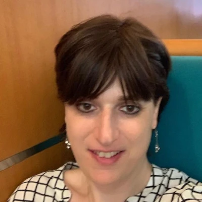 Jennifer R Glass